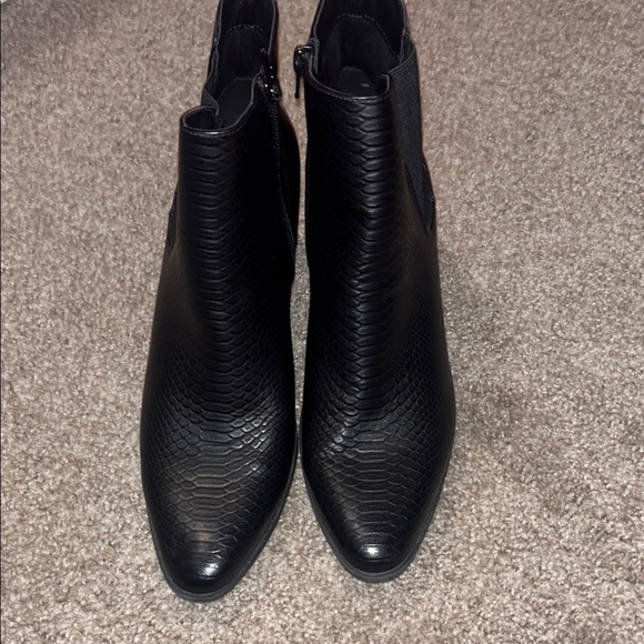 The Limited Kiki Black Textured Ankle Boots - Picture 1 of 6
